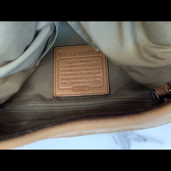 Coach Bucket Bag - Picture 10 of 15